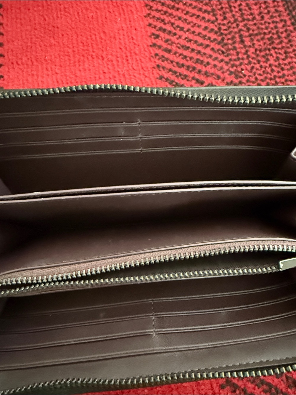 Coach Black Leather Zip Wallet with Silver 'C' Accent - Picture 2 of 4